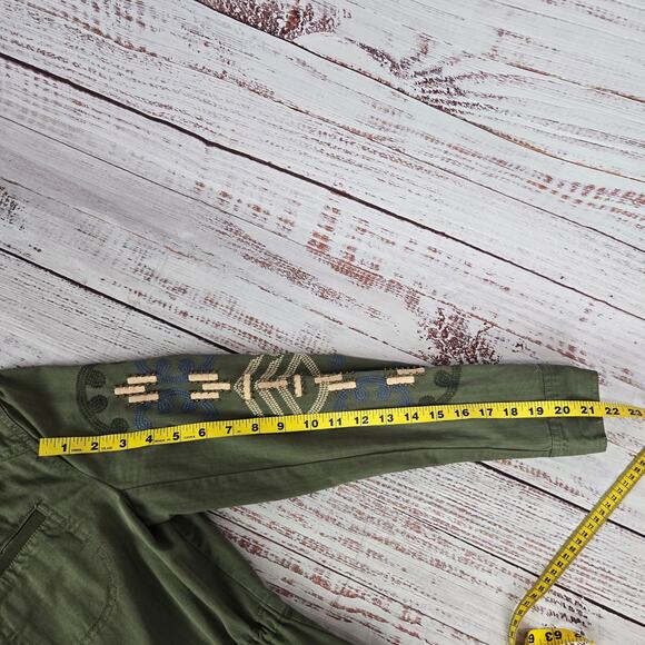 HEI Adventurer Womens Button Shirt Coat XS Button Embroider Studded Boho Indie - Picture 11 of 12